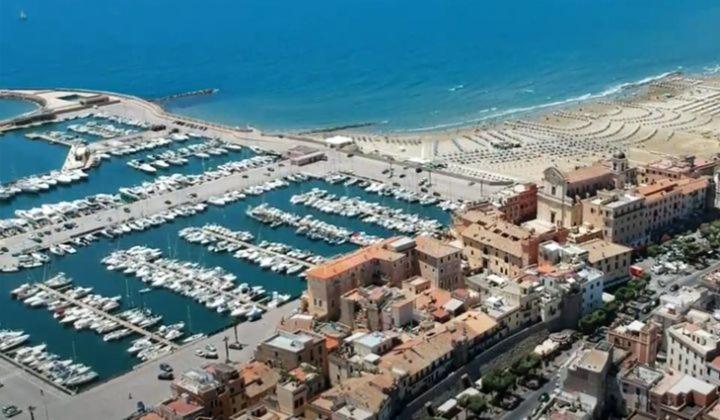 Bnb The Station Nettuno Dış mekan fotoğraf